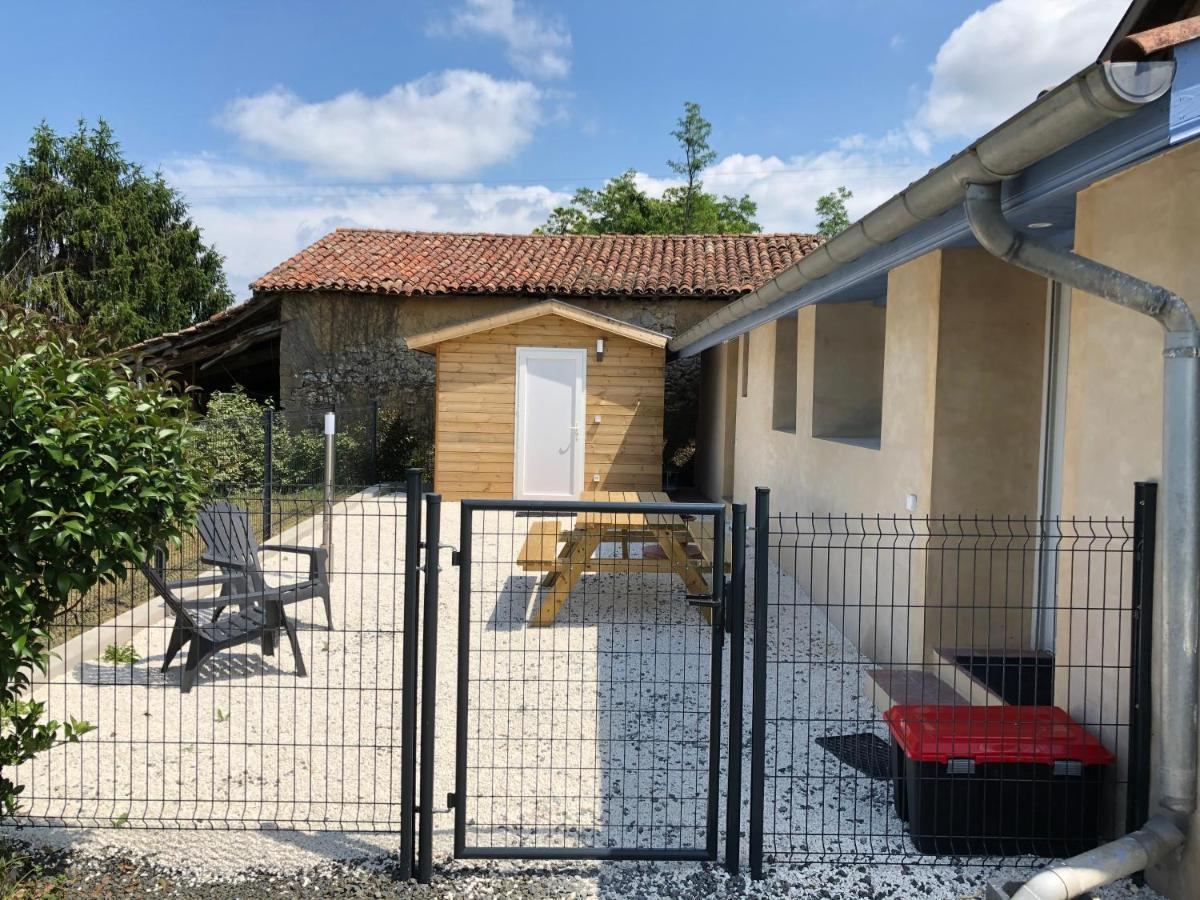 La Petite Ferme De Pouillon - Parc Animalier - Aire De Loisirs Bed & Breakfast Dış mekan fotoğraf