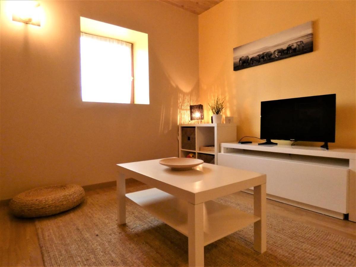 La Petite Ferme De Pouillon - Parc Animalier - Aire De Loisirs Bed & Breakfast Dış mekan fotoğraf